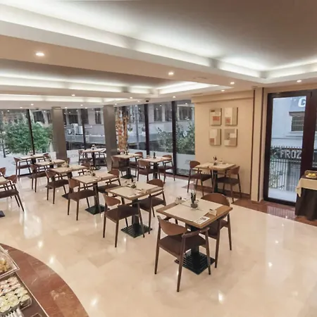 Отель Rh Sorolla Centro 3*