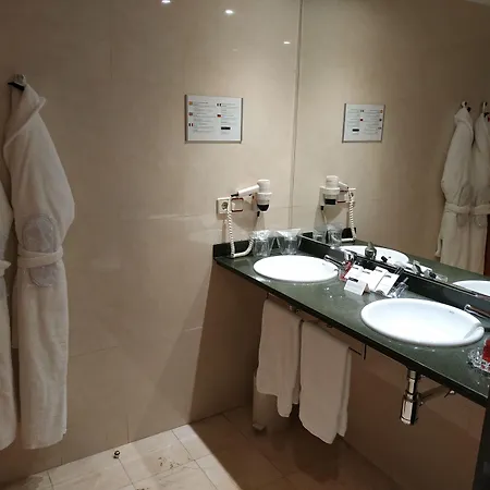 Rh Sorolla Centro 3* Валенсия