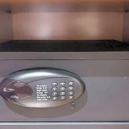 Rh Sorolla Centro מלון 3*