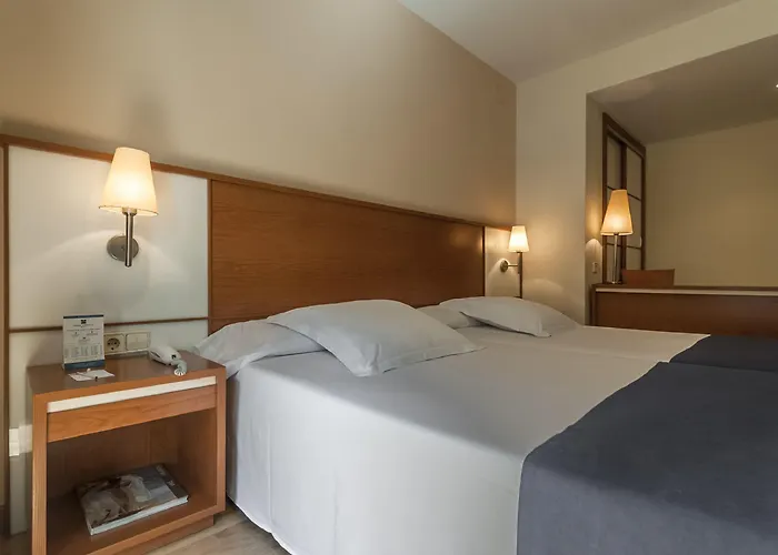 Rh Sorolla Centro 호텔 3*