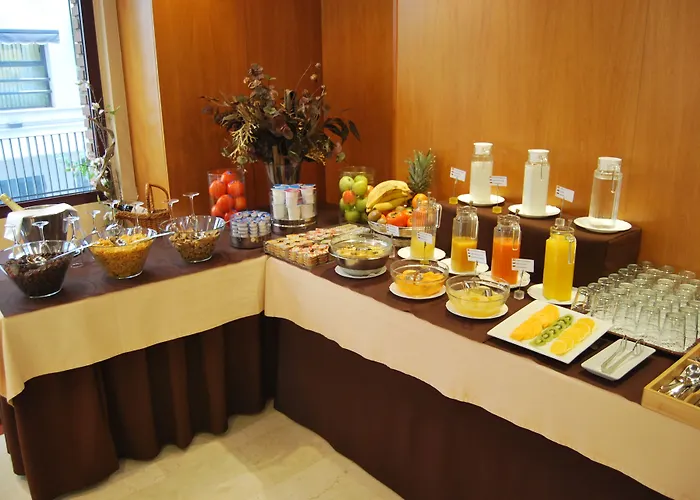 Rh Sorolla Centro Hotel 3*