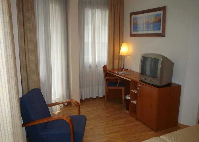 Rh Sorolla Centro Hotel