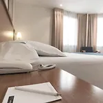 Rh Sorolla Centro Hotel 3*