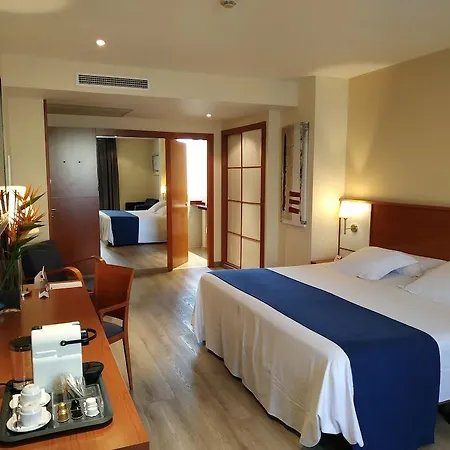 Rh Sorolla Centro מלון 3*